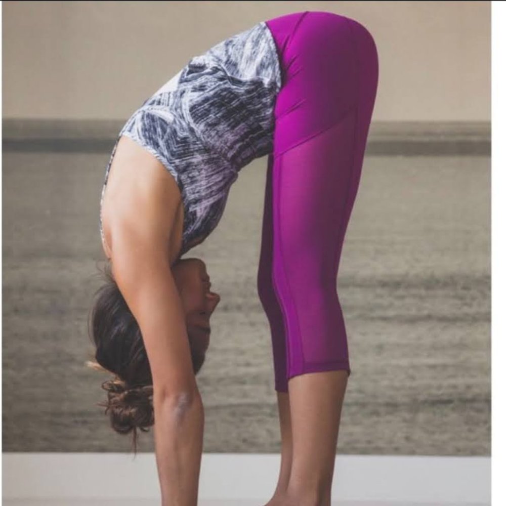 Lululemon Size 2 Pink " Hot to Street" Legging